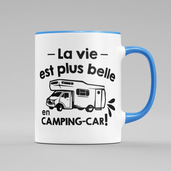 camping car bleu e1764342907702