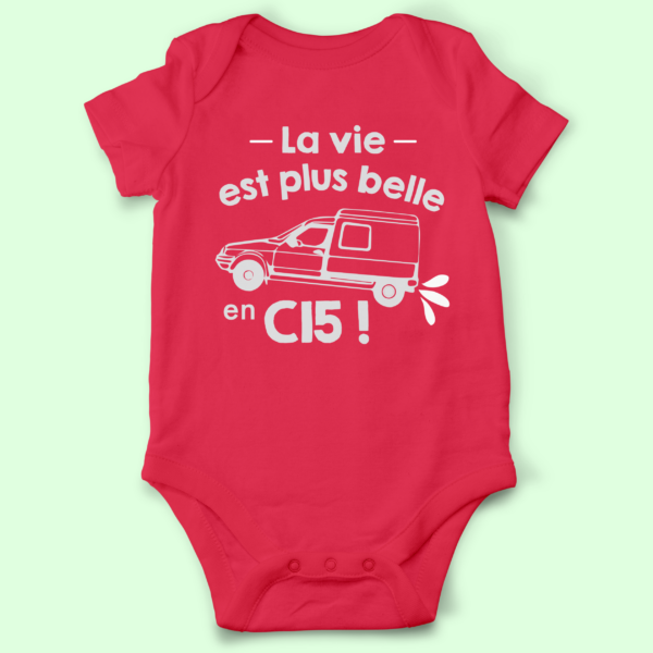 body bebe la vie est plus belle en c15 rouge e1769619460333